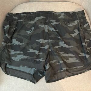Athleta Racer Run Short 4”